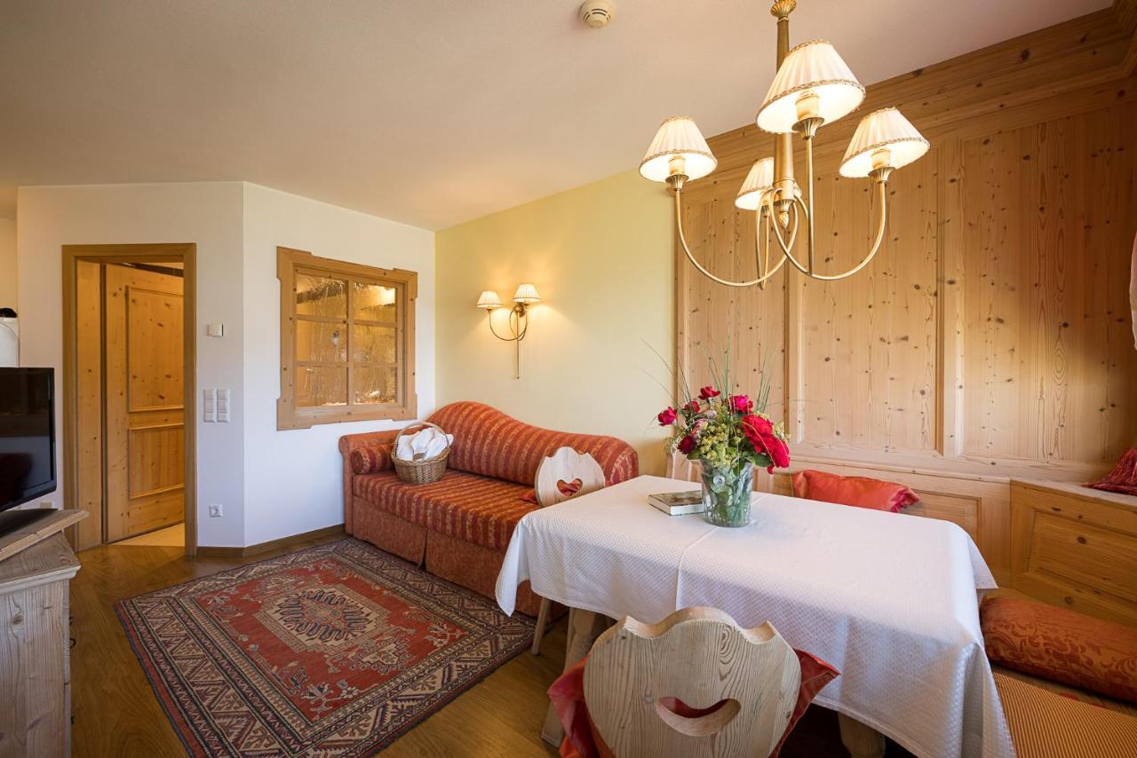 Hotel Finkennest - Panoramic Garden Resort Scena Esterno foto